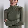 Camiseta térmica Verde Seco Beatle cuello alto para Mujer