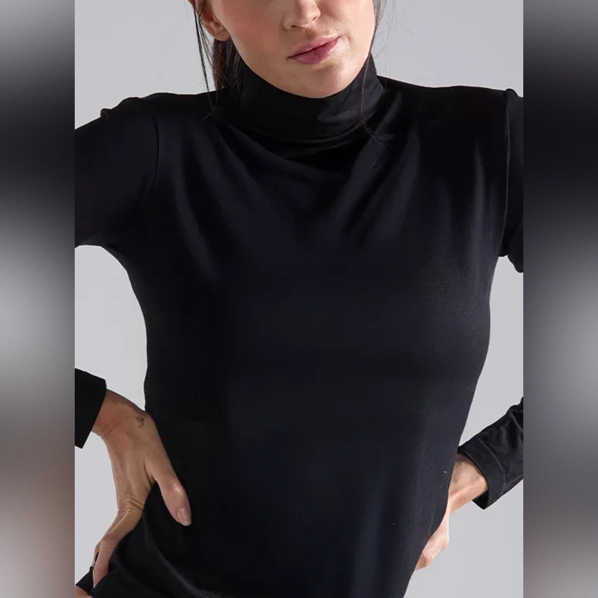 Camiseta térmica Negro Beatle cuello alto para Mujer