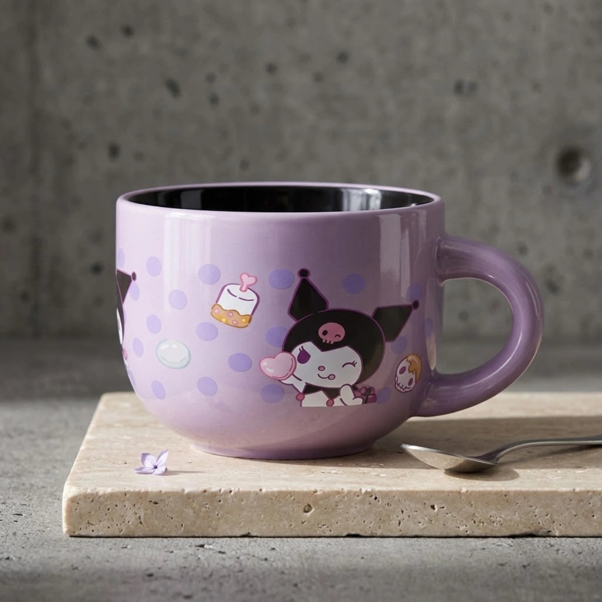 Taza de Cerámica Morada Kuromi Cap. 650 ml