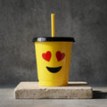 Vaso con popote Mod. Emoji Love Cap. 473 ml
