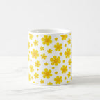 Taza Flores Amarillas 21 de Septiembre Patrón Minimalista de Flores