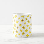 Taza Flores Amarillas 21 de Septiembre Patrón Minimalista Flores Púrpura