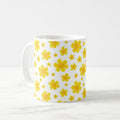 Taza Flores Amarillas 21 de Septiembre Patrón Minimalista de Flores